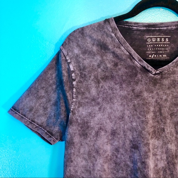 Guess Men’s Acid Wash V-Neck T-Shirt - Picture 3 of 8